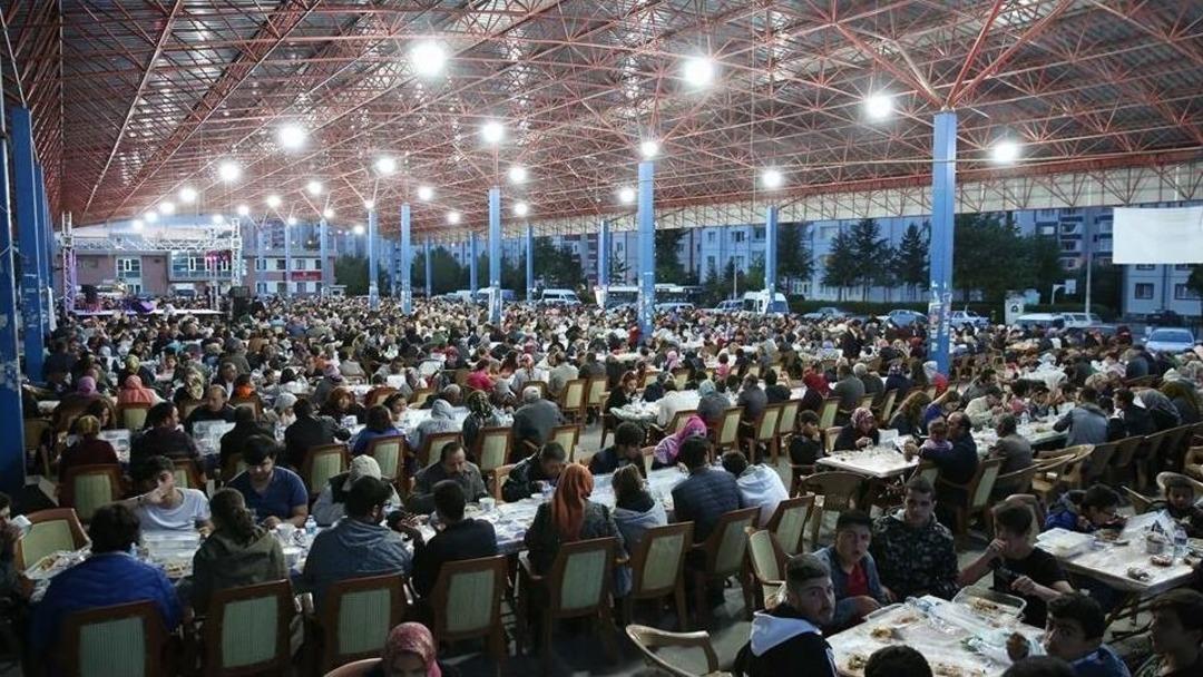 &rsquo;mahallemde İftar Var&rsquo; Programı İle 3 Bin Kişi İldem&rsquo;de Buluştu