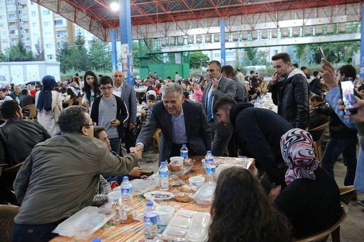 ’mahallemde İftar Var’ Programı İle 3 Bin Kişi İldem’de Buluştu G4