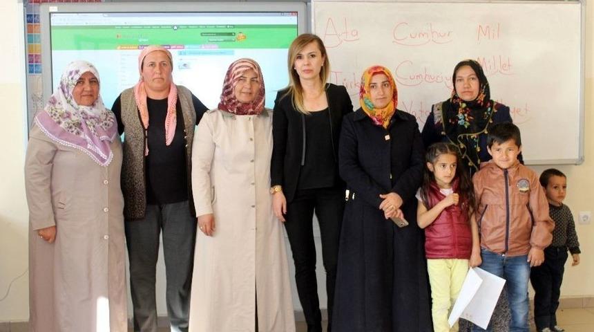 Kaymakam Uçar’dan Okuma-yazma Kurslarına Ziyaret