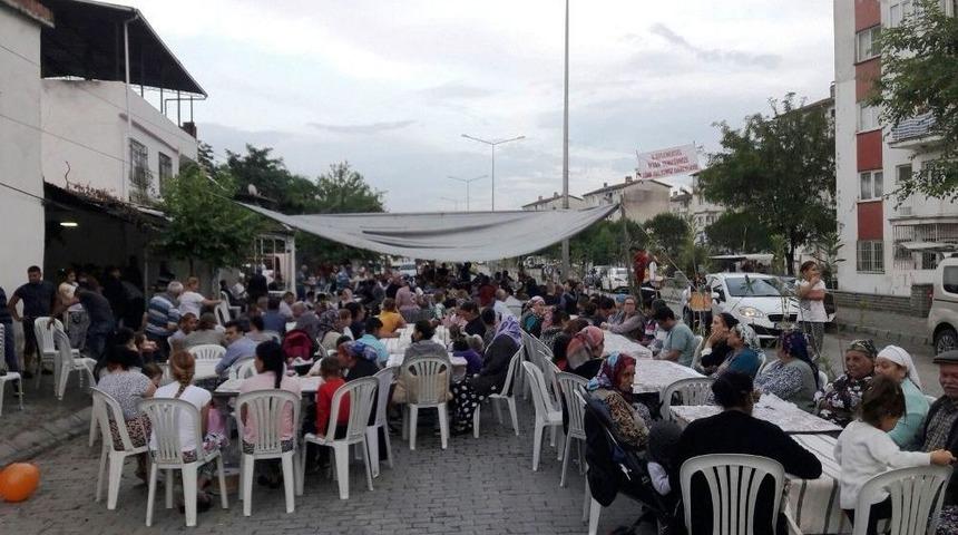 Romanlar 7. Geleneksel Ramazan İftarında Buluştu