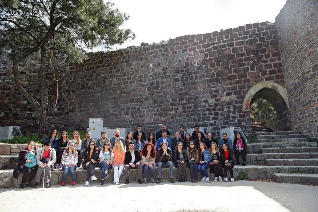 Konak&rsquo;ta &lsquo;paylaşan Kent&rsquo; Buluşmaları Başladı