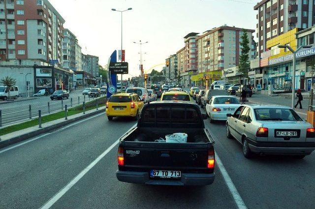 Başkan Uysal, ‘kdz. Ereğli’nin Trafik Sorununa Neşter Vuruyoruz’