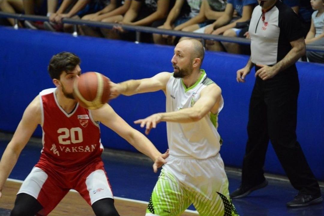 Maninsa Bbsk&rsquo;nin Dev Adamları Şampiyonluk Yolunda