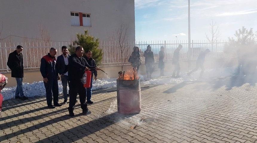 Adilcevaz Kyk&rsquo;da Yangın Tatbikatı