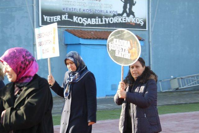 Çankırı’da Kadına Şiddete Hayır Yürüyüşü