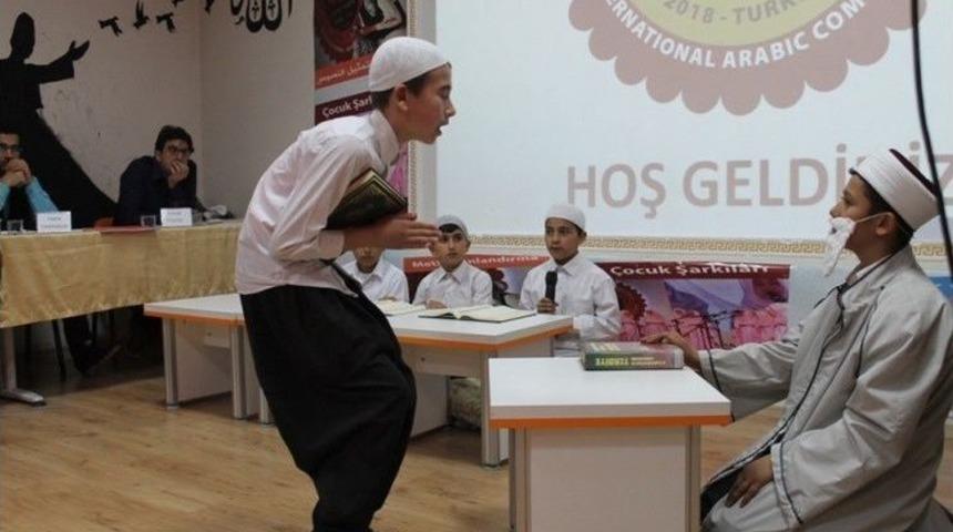 İmam Hatip Lisesi &Ouml;ğrencileri Kıyasıya Yarıştı