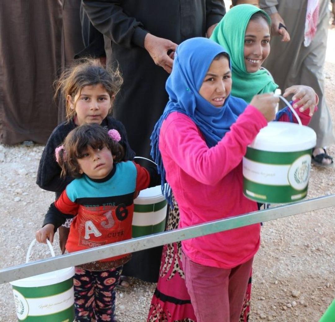 Doğu Gutalı Ailelere Sıcak Yemek