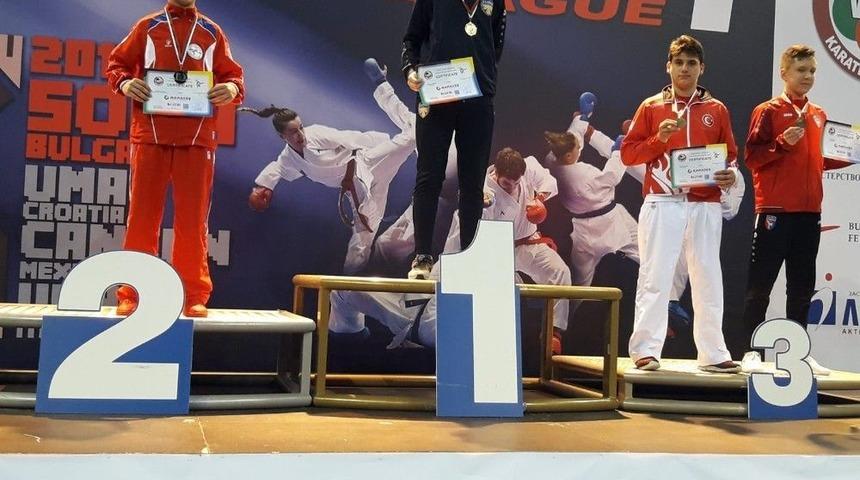 Darıcalı Sporcular, Bulgaristan&rsquo;dan &Ccedil;ifte Madalya İle D&ouml;nd&uuml;ler