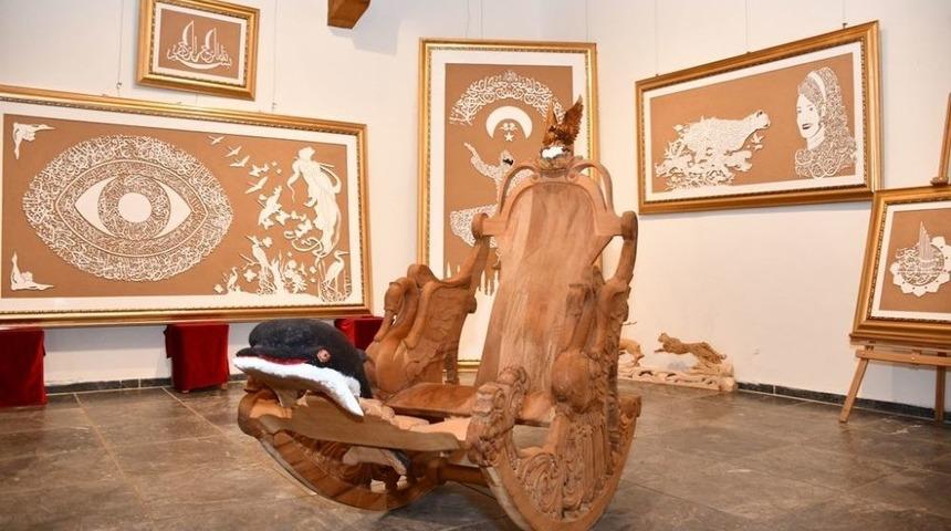 İneg&ouml;l&rsquo;de Ahşap Yontu Ve Naht Sergisi