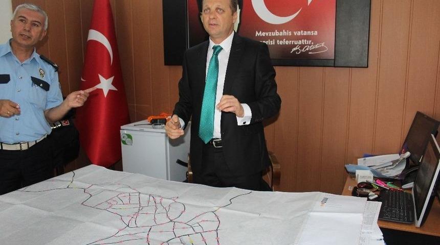 Emniyet M&uuml;d&uuml;r&uuml; Kendi Aracına Ceza Kestirdi