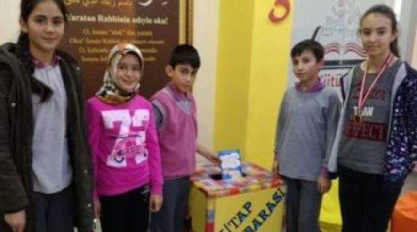 &Ccedil;avdarhisar Ortaokulu&rsquo;nda &rsquo;kumbaram Kitapla Dolsun, K&uuml;t&uuml;phaneler Hayat Bulsun&rsquo; Projesi