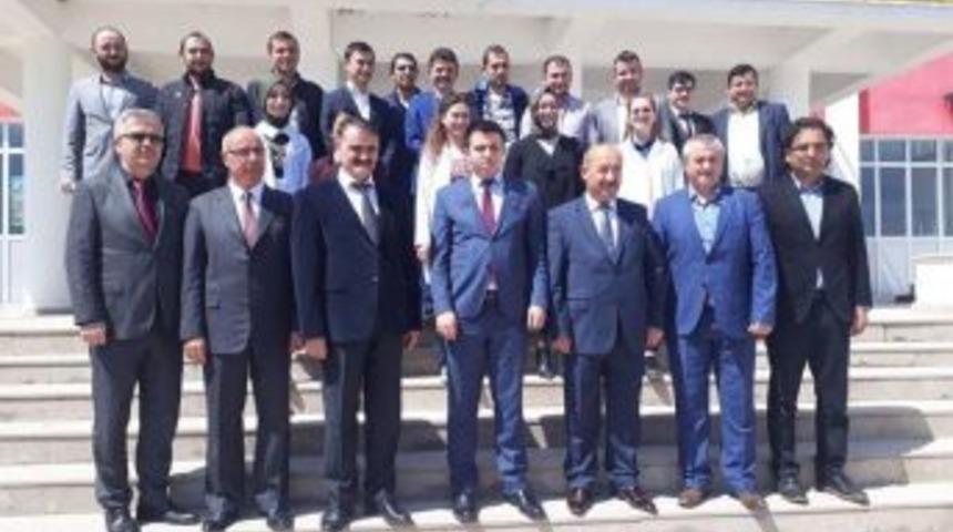 İl&ccedil;e Milli Eğitim M&uuml;d&uuml;rleri Toplantısı &Ccedil;avdarhisar&rsquo;da Yapıldı