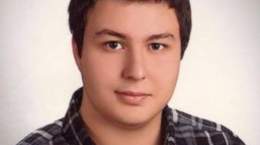 Başına Tuğla D&uuml;şen M&uuml;hendis Hayatını Kaybetti