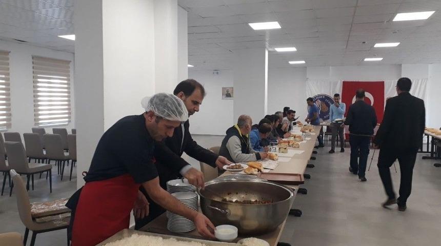 İş&ccedil;ilerin Kadroya Ge&ccedil;mesiyle Birlikte Kutlama Başladı