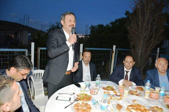 Dilovası’nda İftar Sofrası Fatih Mahallesi’nde Kuruldu