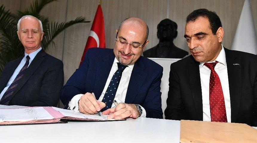 Toplu S&ouml;zleşme İ&ccedil;in İmzalar Atıldı