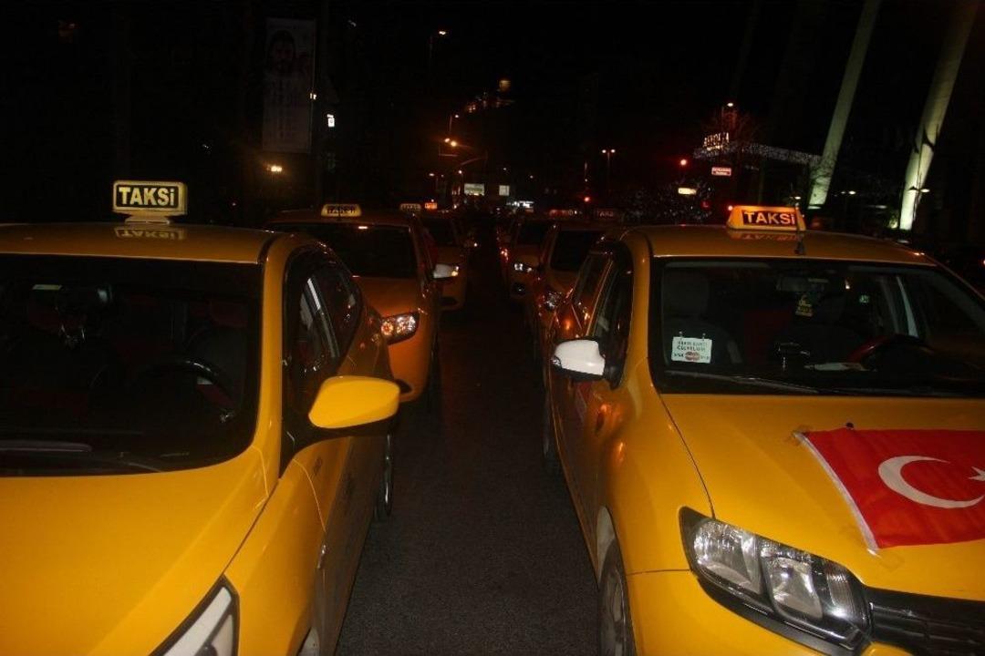 Taksiciler: &ldquo;amerikan Menşeli Ve İsrail Menşeli B&uuml;t&uuml;n &Uuml;r&uuml;nleri Boykot Kararı Aldık&rdquo;