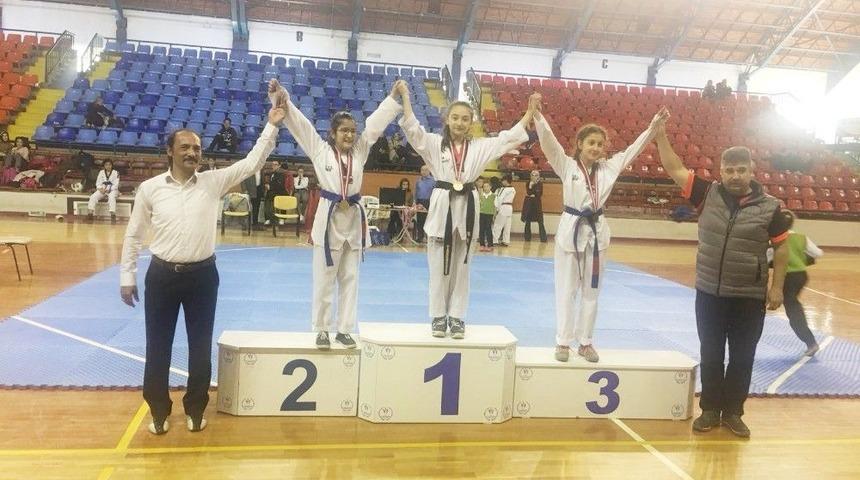 Taekwondo&rsquo;da Derece Aldılar