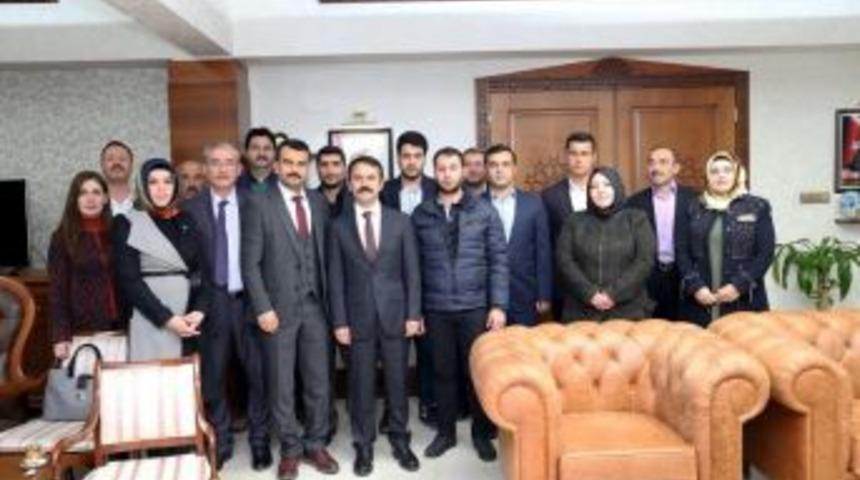 Ak Parti Merkez İl&ccedil;e Teşkilatı Vali Aktaş&rsquo;ı Ziyaret Etti