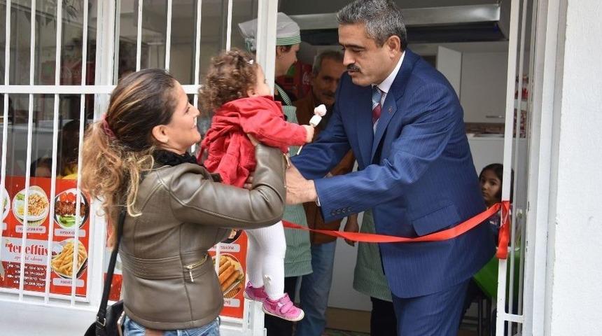 Başkan Alıcık Esnafın En B&uuml;y&uuml;k Destek&ccedil;isi