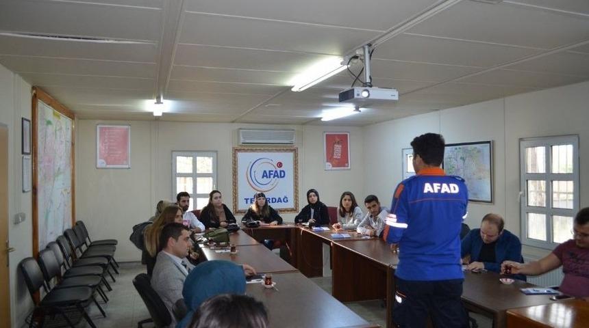 Afad G&ouml;n&uuml;ll&uuml;s&uuml; Aday &Ouml;ğrencilerine &rsquo;o Kahraman Benim&rsquo; Eğitimi