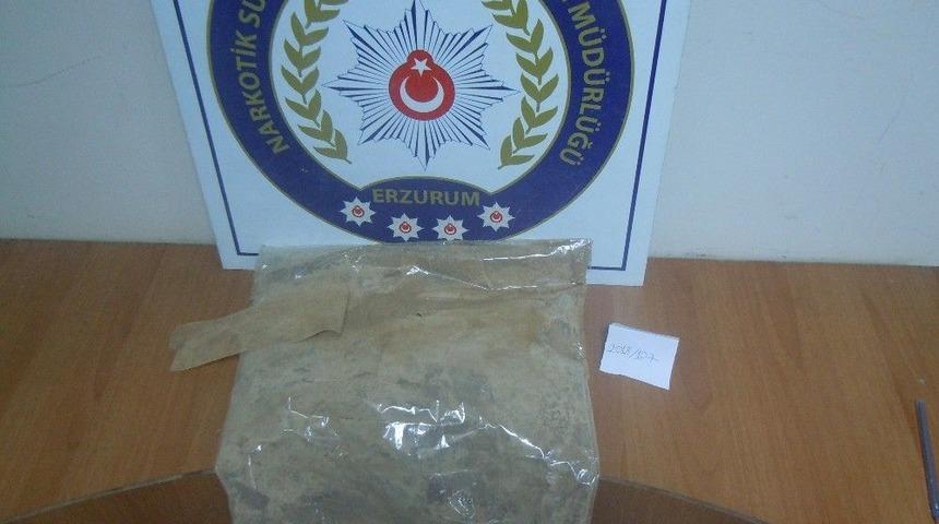 Yolcu Otob&uuml;s&uuml;nde Valiz İ&ccedil;erisine Zulalanmış Eroin Ele Ge&ccedil;irildi