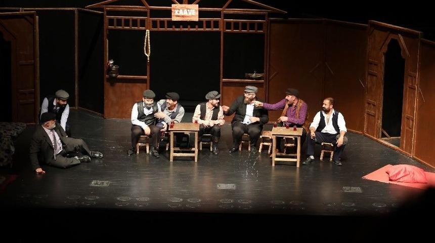 Diyarbakır’da 1. Şehir Tiyatroları Festivali Devam Ediyor