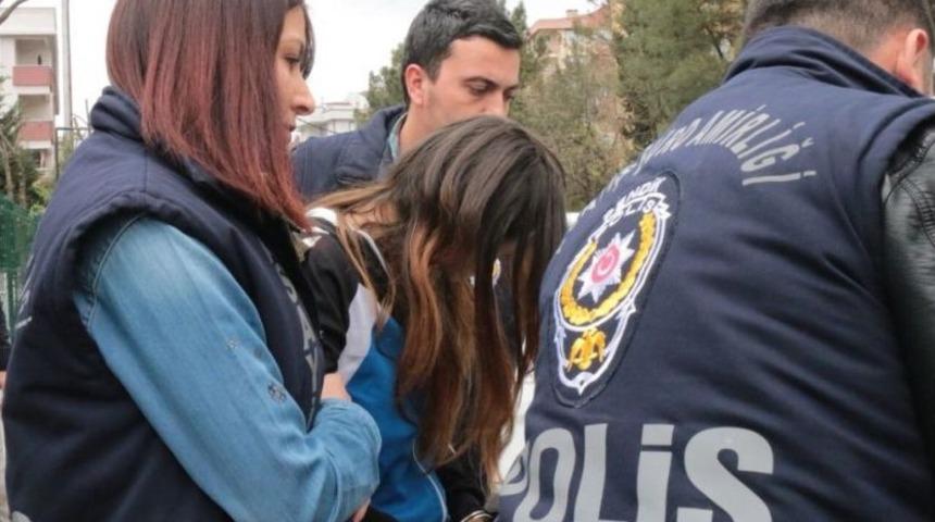 Pendik&rsquo;te Kocasını Av T&uuml;feğiyle &Ouml;ld&uuml;ren Kadın, Adliyeye Sevk Edildi