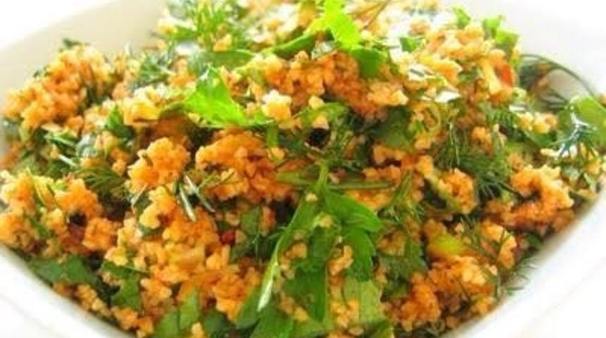 Artan Bulgur Pilavınızı Leziz Bir Salataya D&ouml;n&uuml;şt&uuml;rebilirsiniz!