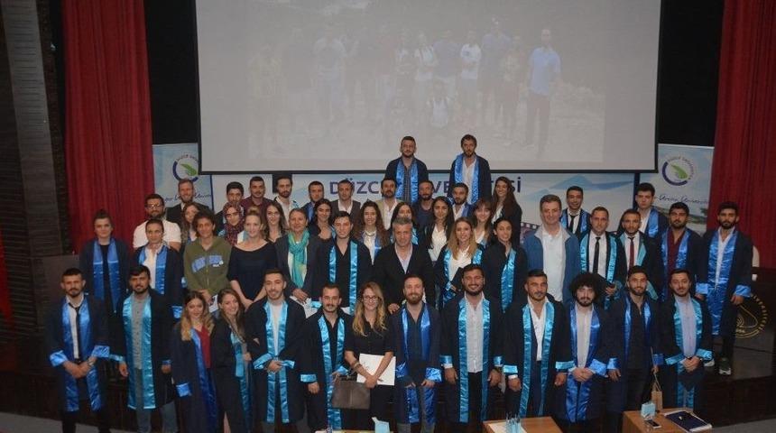 D&uuml;zce &Uuml;niversitesi Spor Bilimleri Fak&uuml;ltesi Araştırma Projesi Sunum Programı D&uuml;zenledi