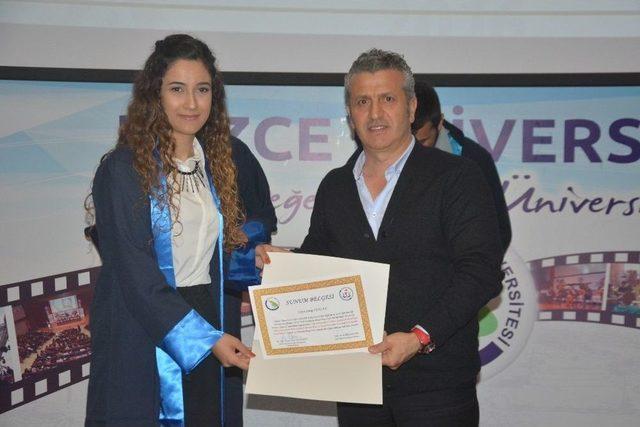 Düzce Üniversitesi Spor Bilimleri Fakültesi Araştırma Projesi Sunum Programı Düzenledi