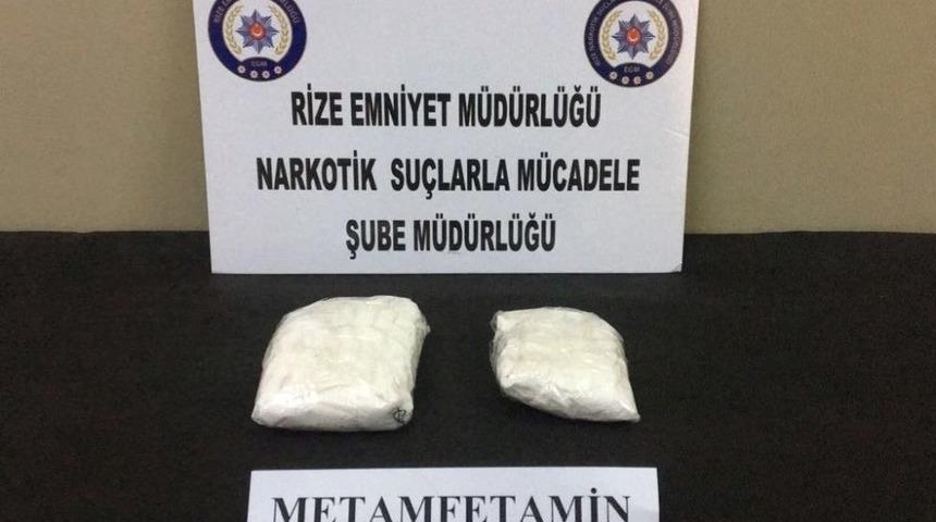 Rize&rsquo;de &Uuml;zerinde Uyuşturucu Yakalanan Şahıs Tutuklandı