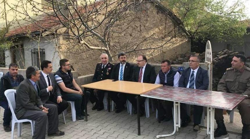 Vali Tutulmaz Ve Milletvekili &Ouml;zkaya&rsquo;dan Şehit Ailesine Ziyaret