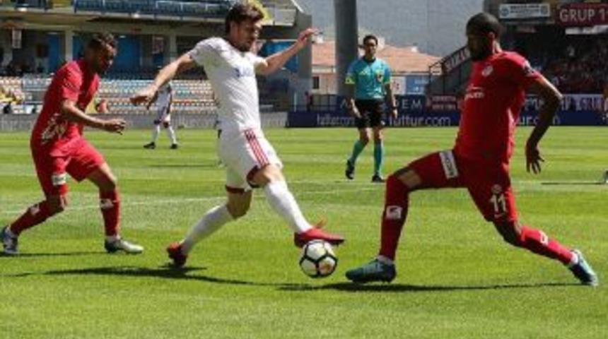 Spor Toto Süper Lig: Kardemir Karabükspor: - Antalyaspor: 1 (ilk Yarı)