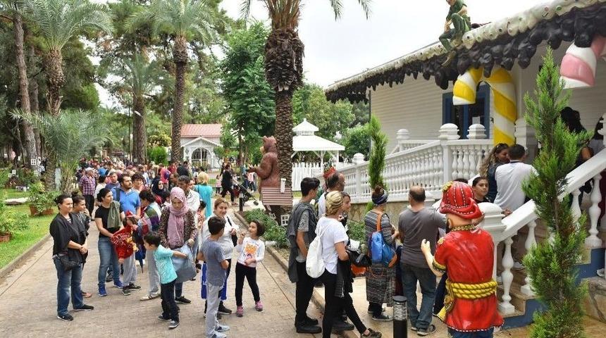 Anadolu Oyuncak Müzesi’ne Ziyaretçi Akını