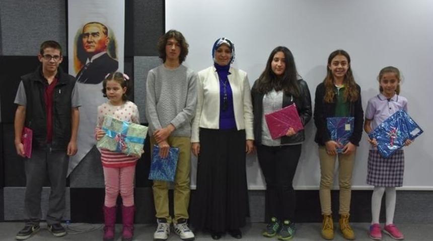 İnsan Hakları Ve Demokrasi Haftası Kutlandı