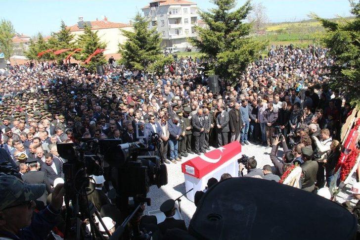 Şehit Pehlivan’ı Son Yolculuğuna Binler Uğurladı G1