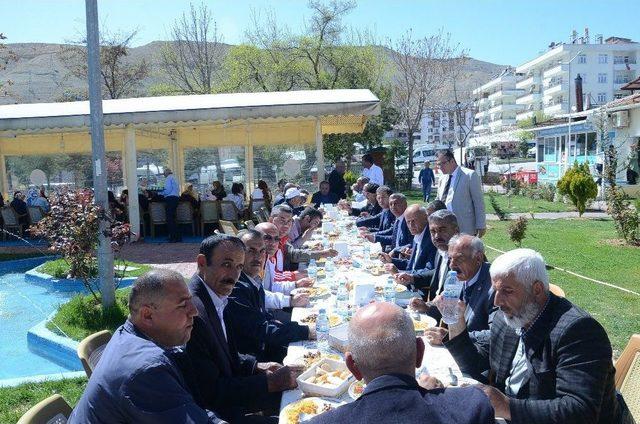 Akçadağ Mahalle Muhtarları Darende Belediyesi’nin Misafiri Oldu