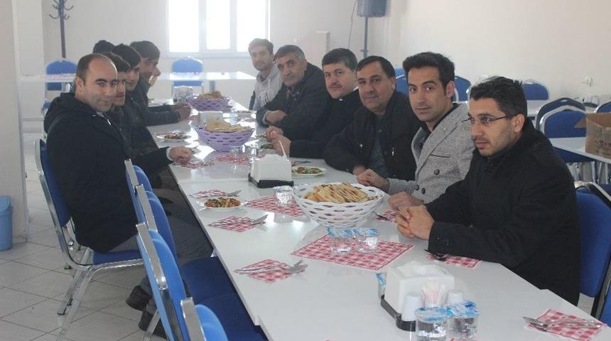 Centilmen Futbolculara Yemek