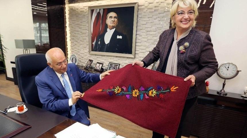 T&uuml;ketici Hakları Derneği&rsquo;nden Başkan Yaşar&rsquo;a Teşekk&uuml;r