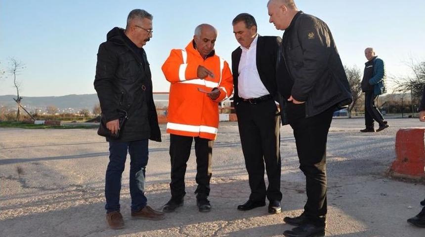 Başkan Avcu Yol &Ccedil;alışmasını İnceledi