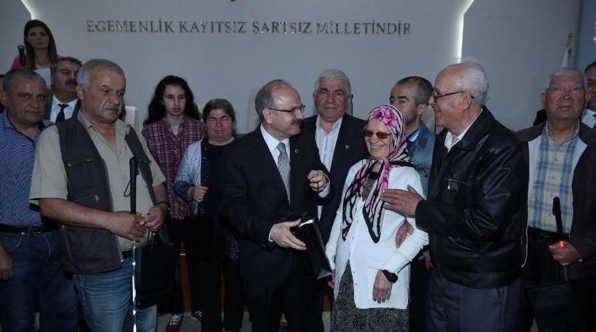 G&ouml;rme Engelli 108 Vatandaşa &ldquo;g&ouml;ren G&ouml;z Cihazı&rdquo; Dağıtıldı