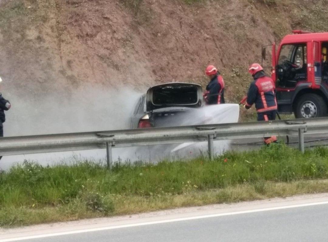 Trakt&ouml;r İle Otomobil &Ccedil;arpıştı: 2 Yaralı