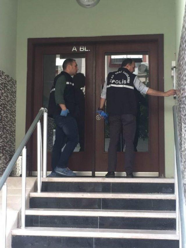 Adana’da Emekli Polis Memuru, Eşini Öldürdü