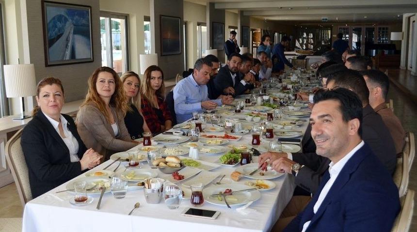 Chp, Didim Gen&ccedil; İşadamlarının Konuğu Oldu