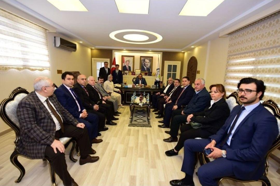 Tbmm Bağcılık Ve &Uuml;z&uuml;m Araştırma Komisyonu &Uuml;yeleri, &Uuml;z&uuml;m &Uuml;reticilerini Dinledi