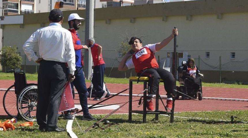 Malatya’ya 17 Madalya İle Döndüler