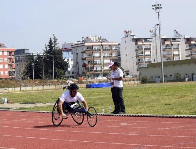 Malatya’ya 17 Madalya İle Döndüler