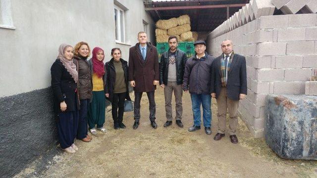 Eltiler Hayvan Çiftliği Kurdu, Kadınlara Örnek Oldu