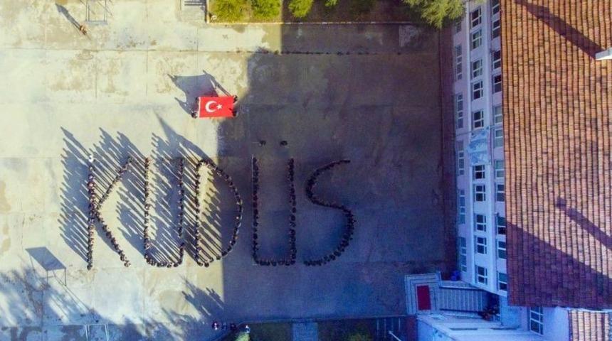 Kud&uuml;s İ&ccedil;in Bedenler Bir Oldu